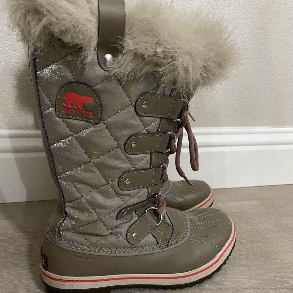 Sorel Winter boots size 8